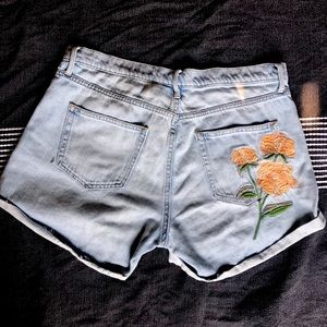 Embroidered cut off jean shorts